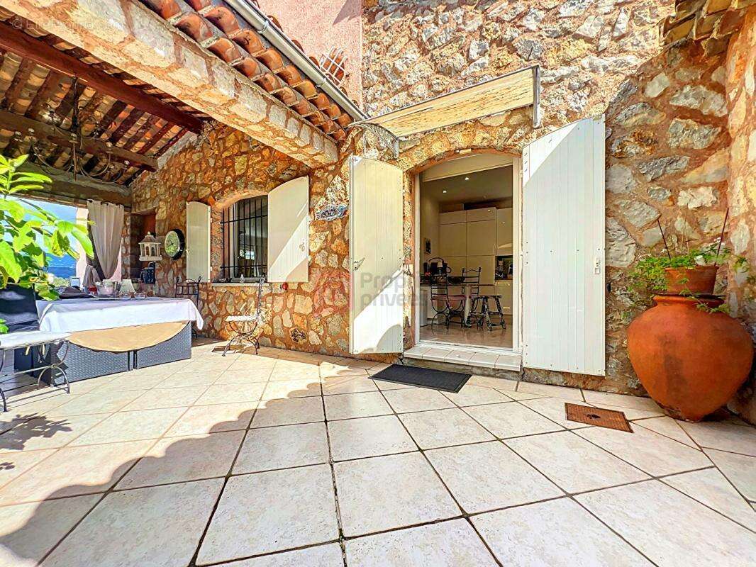 Maison à AURIBEAU-SUR-SIAGNE