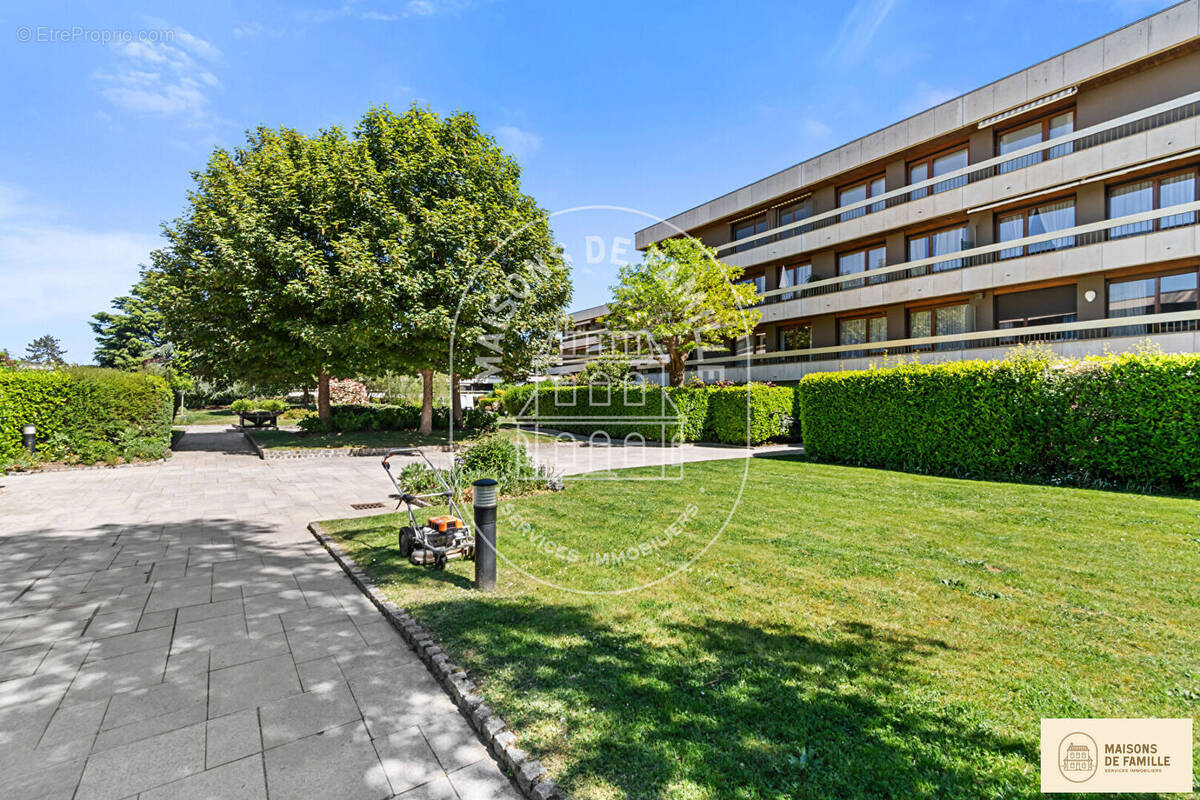 Appartement à NOISY-LE-ROI