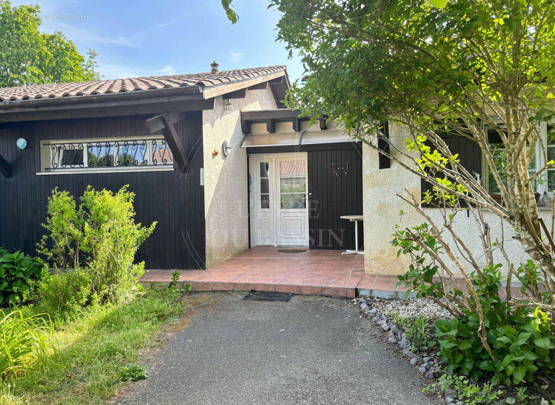 Maison à MIOS