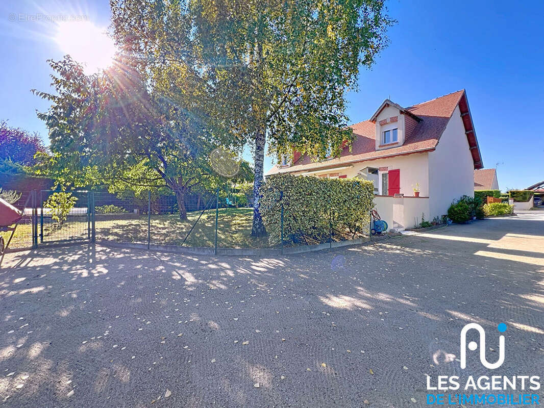 Maison à CHAINGY