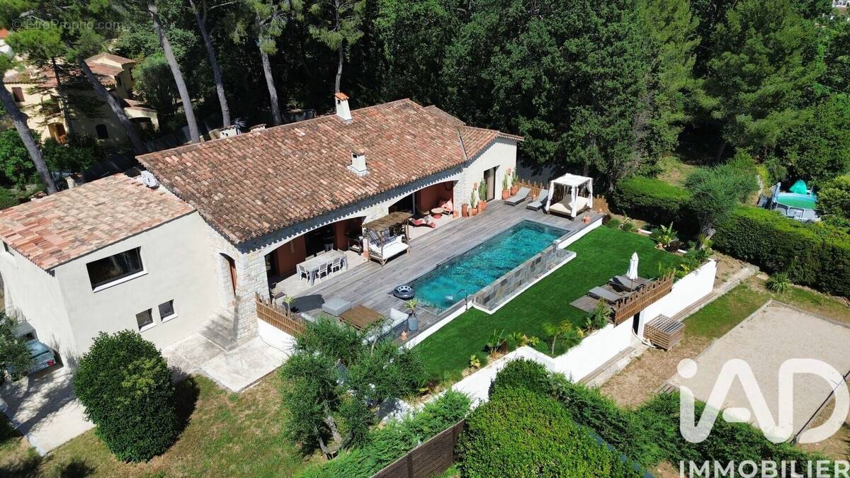 Photo 1 - Maison à MOUGINS