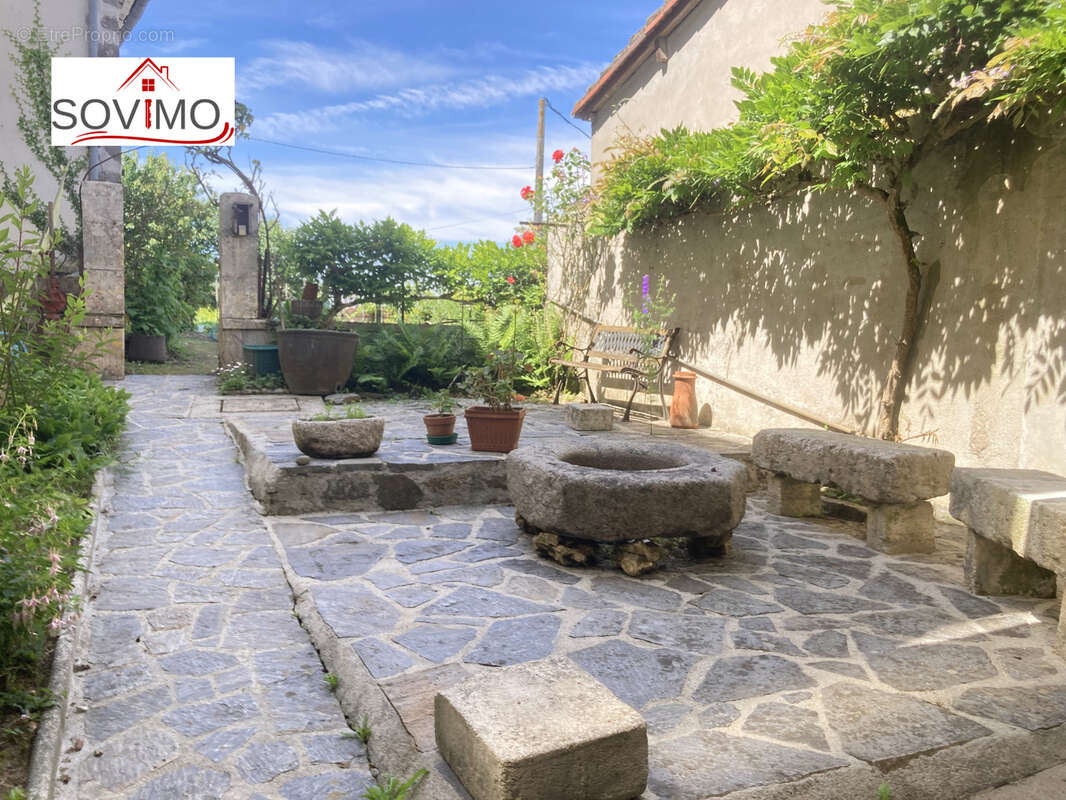 Spacieuse maison de centre ville avec jardin - photo 5