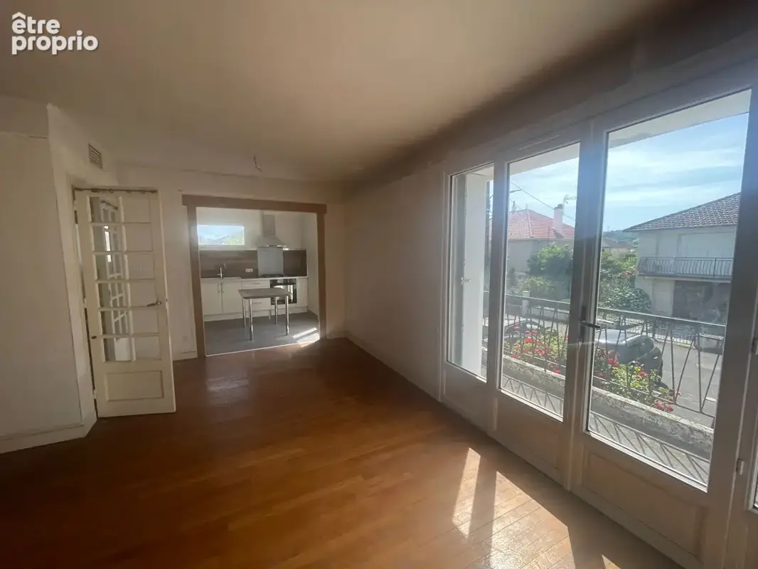 Maison soubassement pierre en impasse - photo 8