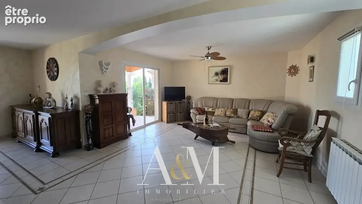 À VENDRE – Belle maison familiale avec piscine à Uchaud - photo 5