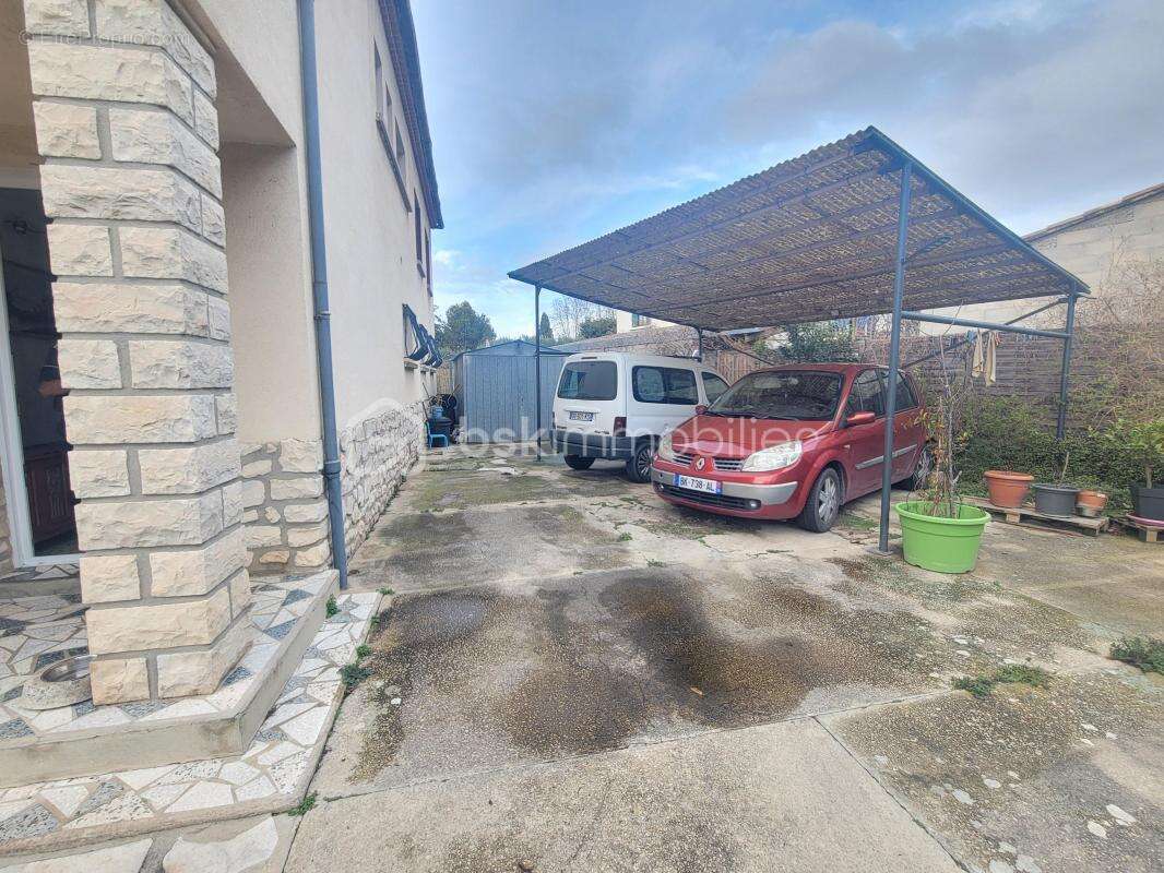 Maison à ROQUEMAURE