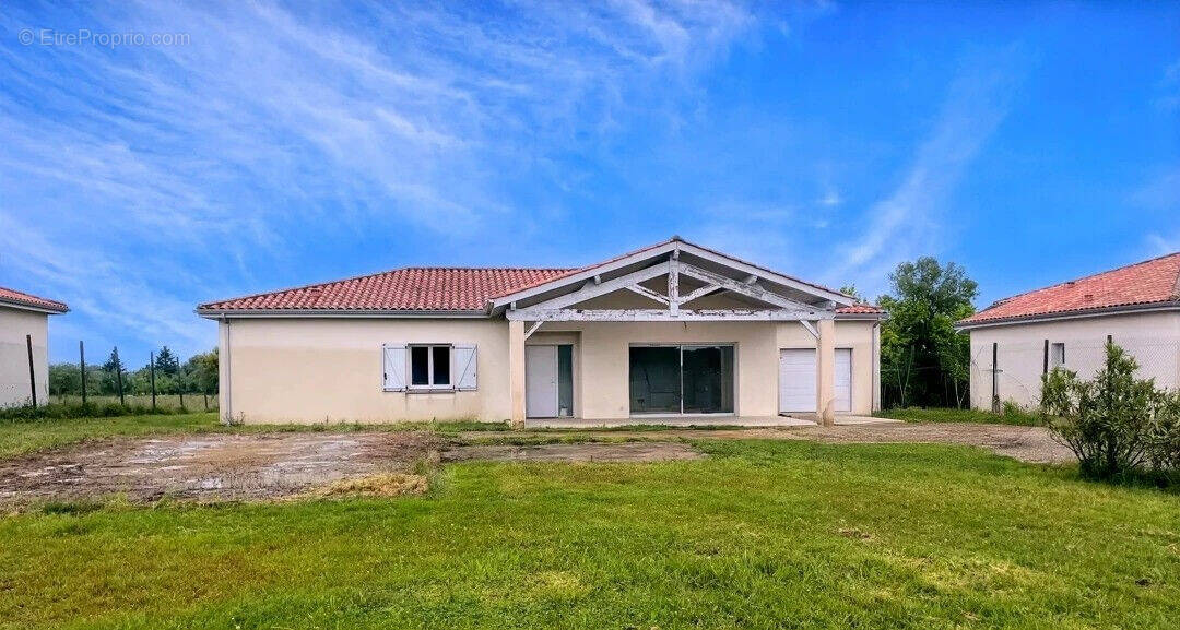 Maison à VILLENEUVE-DE-MARSAN