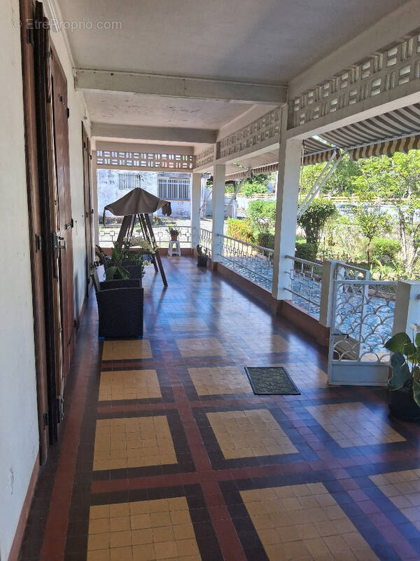 Appartement à BAIE-MAHAULT