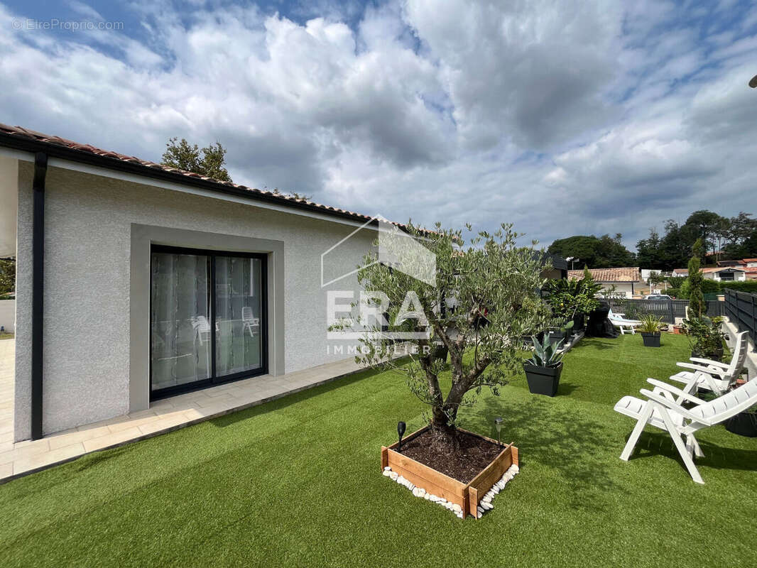 Maison à SAINT-PIERRE-DU-MONT