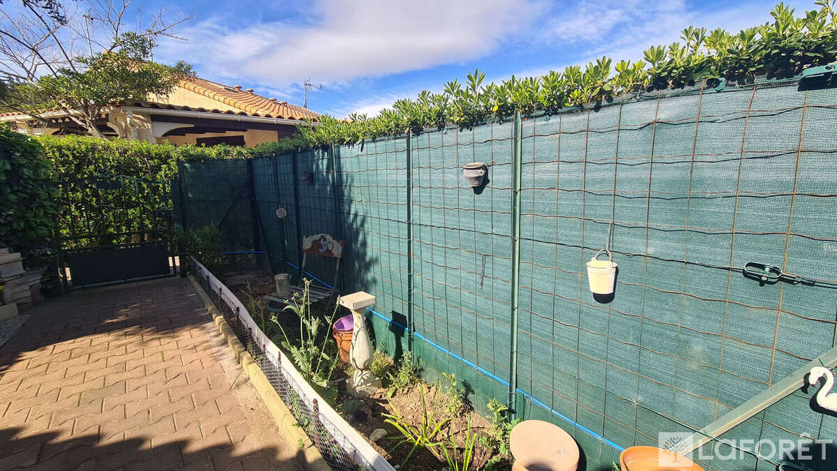 Maison à VIC-LA-GARDIOLE