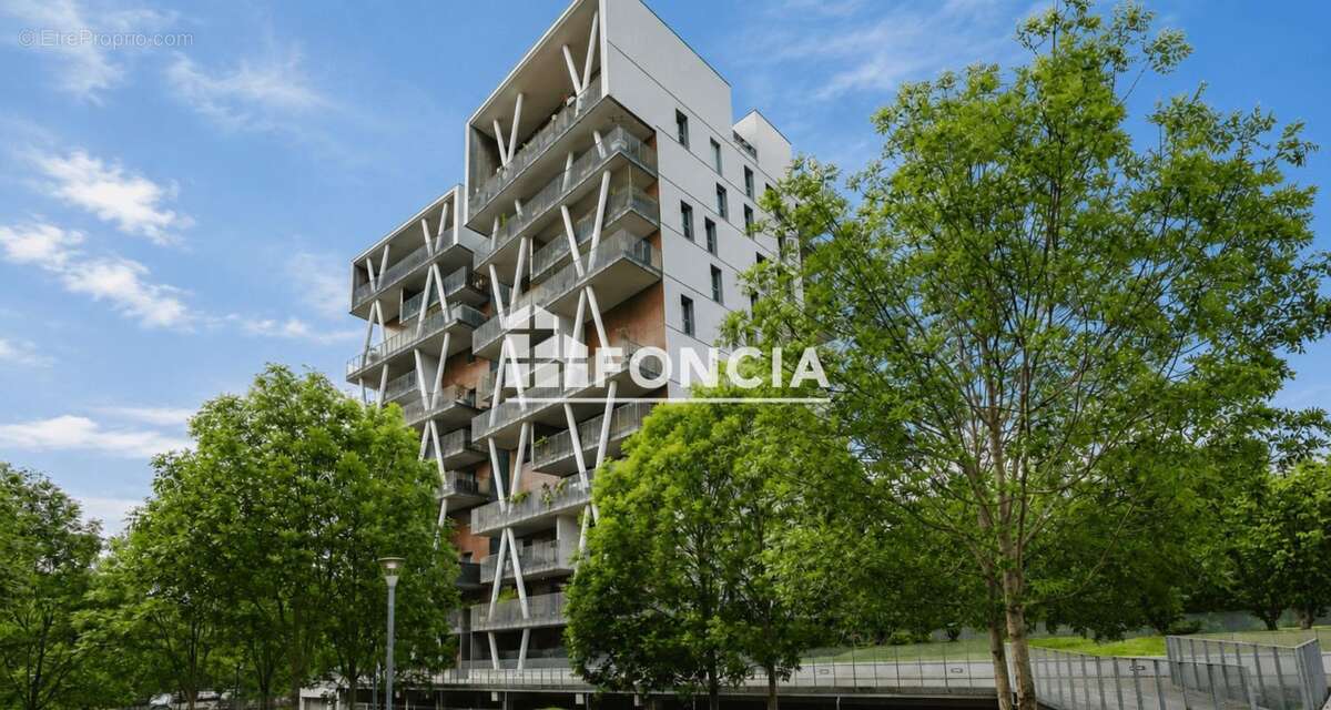 Rennes - La Courrouze - T3 de 70 m2 sans vis à vis avec vue dégagée - parking sous-sol - photo 9