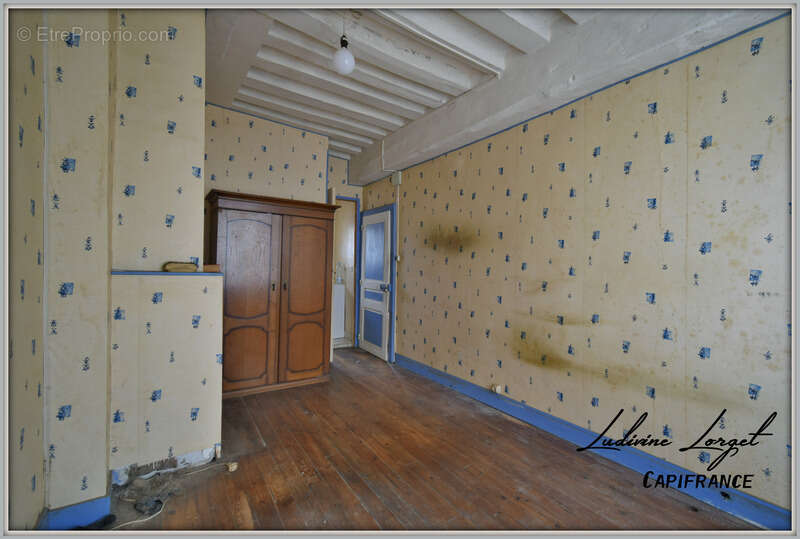 Maison à NEUILLY-SAINT-FRONT