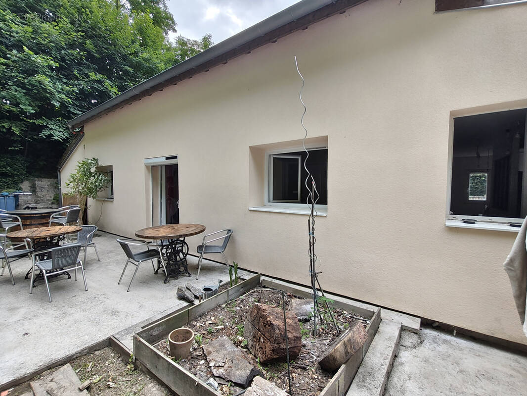 Maison à LA BALME-LES-GROTTES
