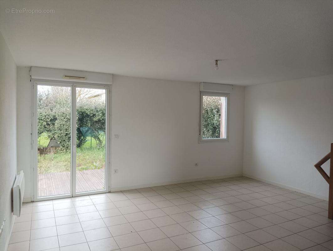Maison à MONTECH