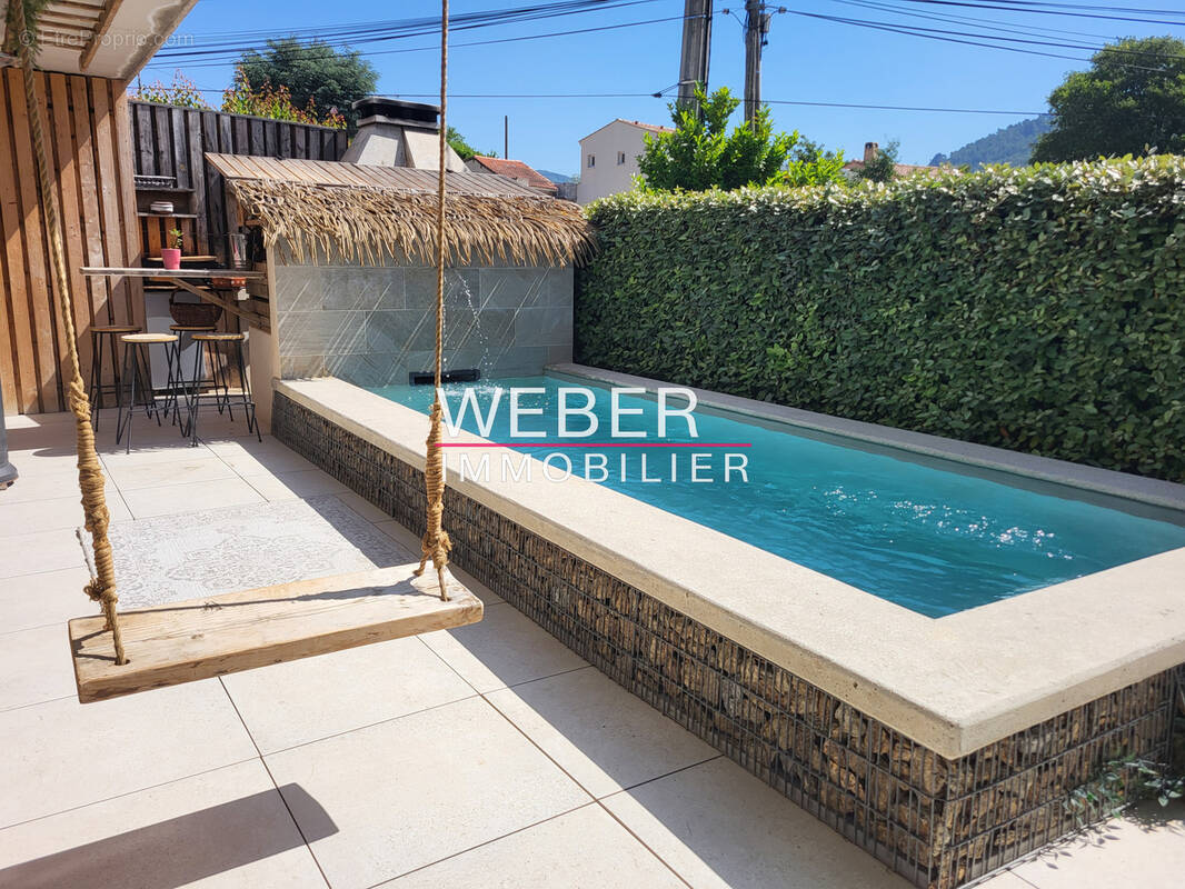 SAINTE ANNE D'EVENOS - Maison 140 m2 - T2 - Piscine - photo 1
