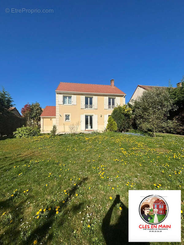 Maison à MERU