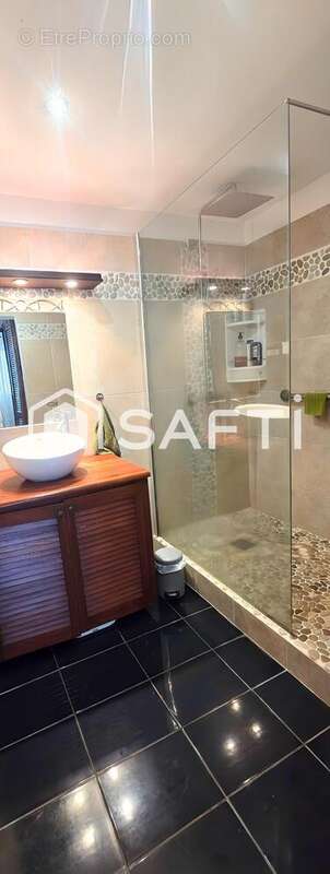 Photo 2 - Appartement à POINTE-A-PITRE