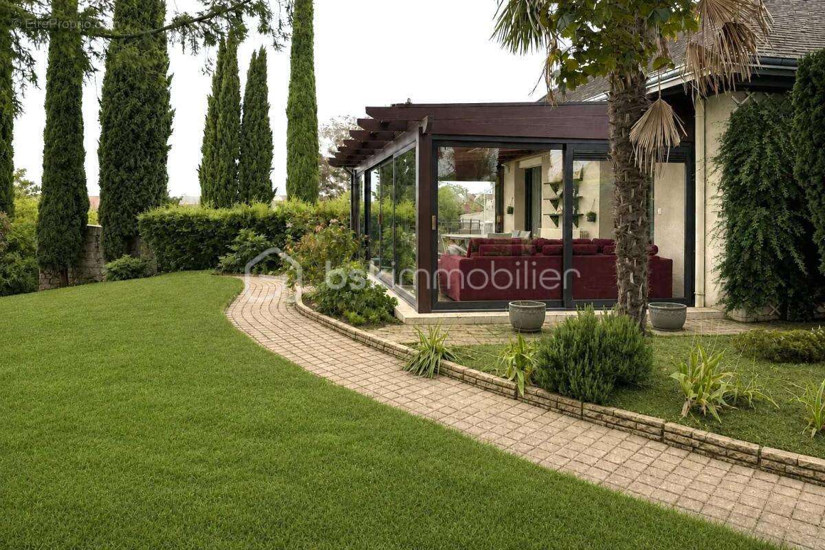 À vendre – Villa rénovée à Saint-Ouen - photo 25