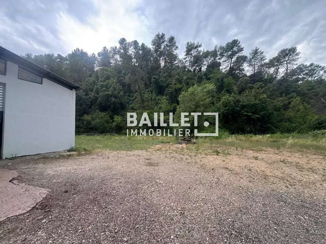 A VENDRE Entrepôt 225 M2 + 2500 M2 Terrain St Blaise Village - photo 7