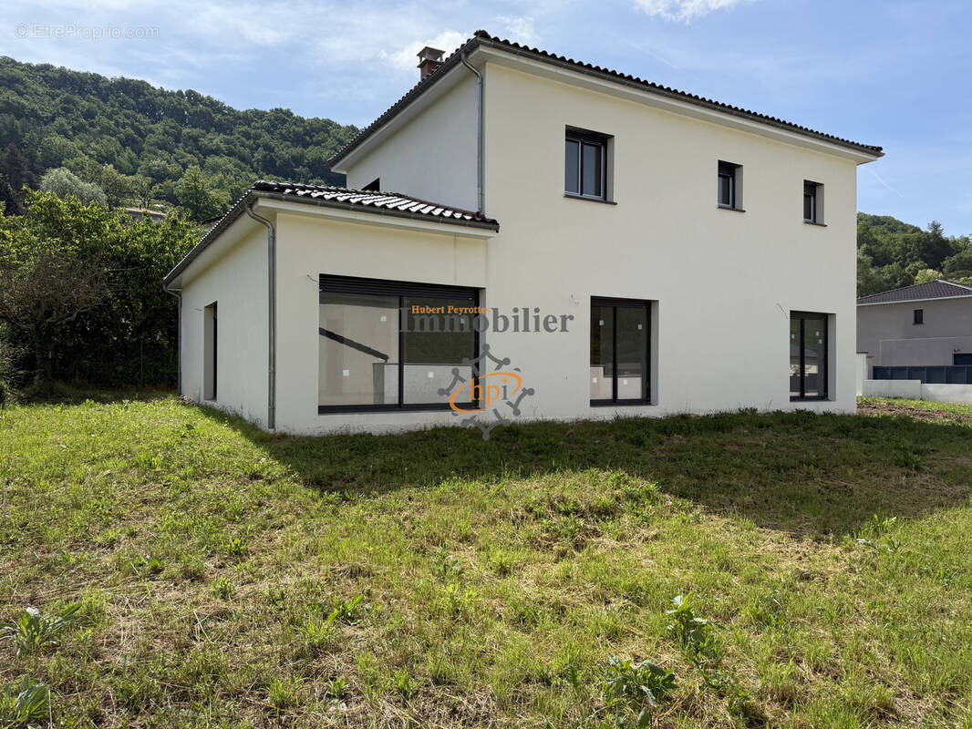 Maison à SAINT-AFFRIQUE