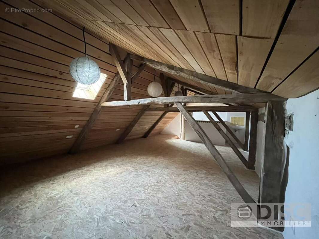 Exclusivité – Maison de village avec sous-sol complet - photo 10