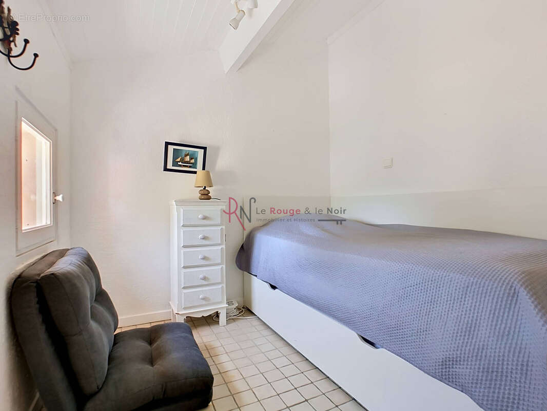 Port de Hyères / La Capte - Duplex de 50m2 en dernier étage - photo 8