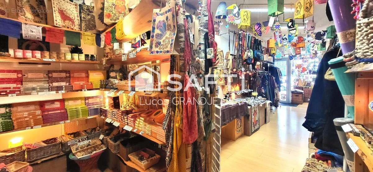 Photo 3 - Commerce à CHAMPAGNOLE