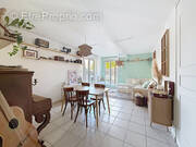 Appartement à VILLIEU-LOYES-MOLLON