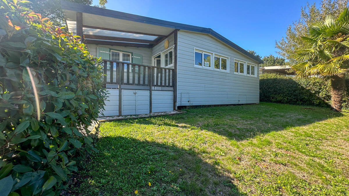 Maison à MOUTIERS-LES-MAUXFAITS