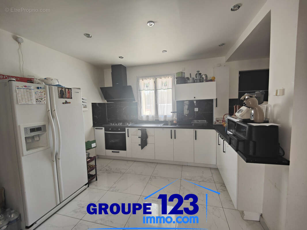 Maison entièrement rénovée - DPE A - 3 chambres - Terrasse couverte - photo 3