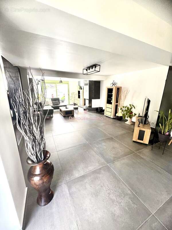 Maison à NANTEUIL-LES-MEAUX