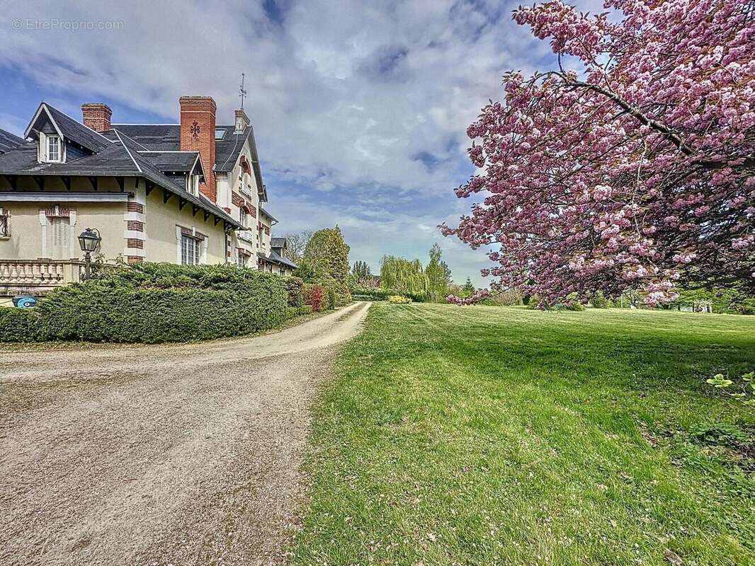 Photo 4 - Maison à VILLENEUVE-SUR-YONNE