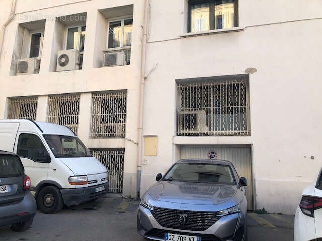 Appartement à MARSEILLE-2E