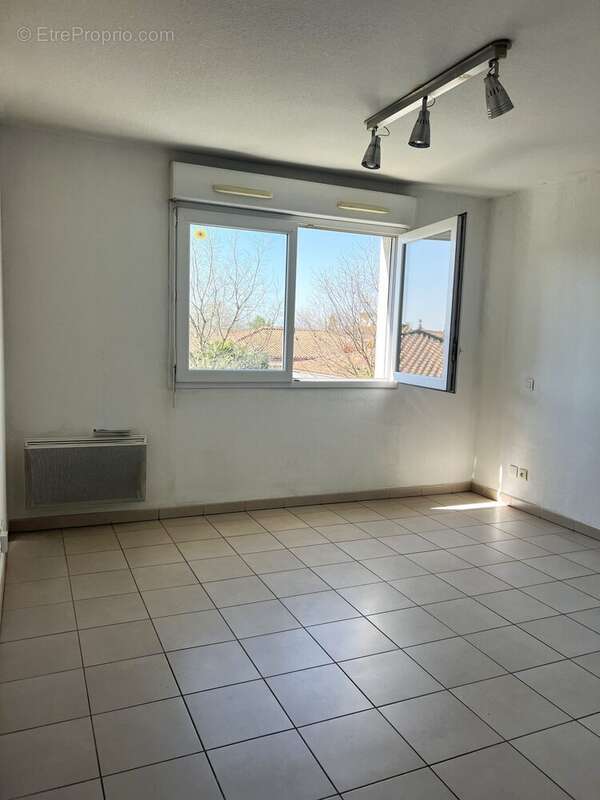 Appartement à RODILHAN