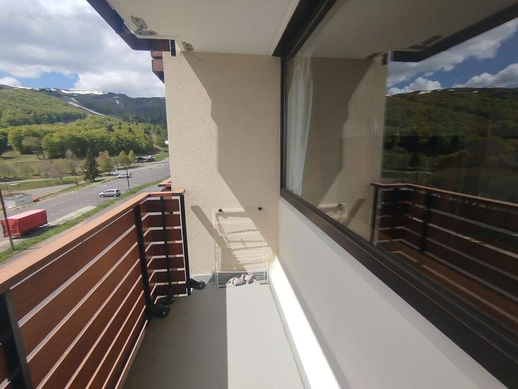 Appartement à BESSE-ET-SAINT-ANASTAISE