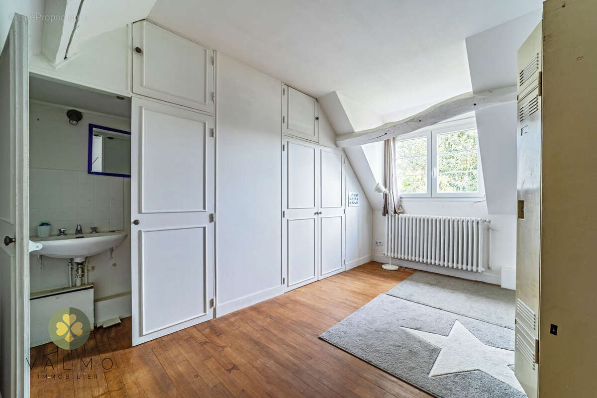 Maison à BAZAINVILLE