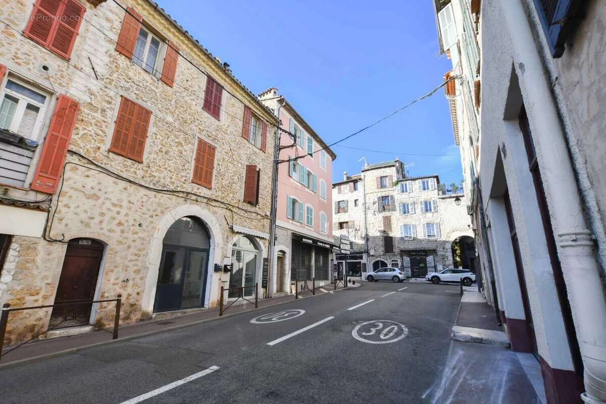 Appartement à VENCE