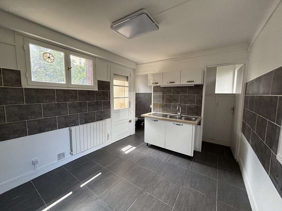 Appartement à ROSNY-SOUS-BOIS