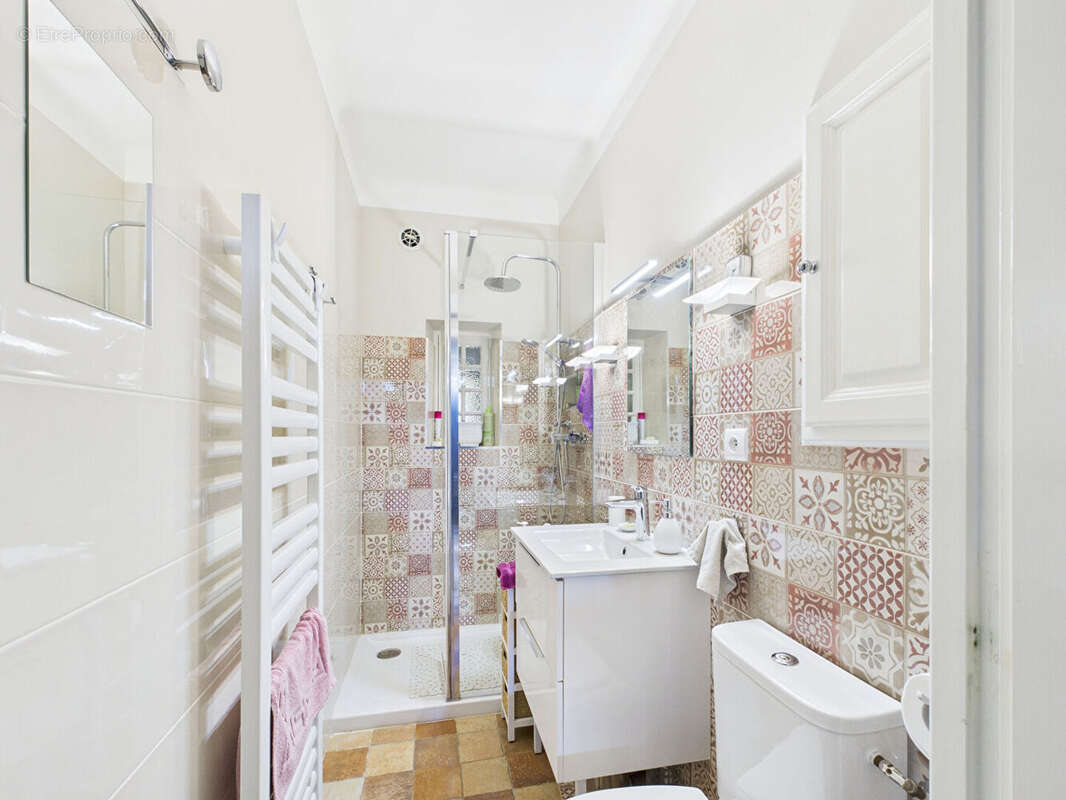 Maison à SAINT-ETIENNE-DU-GRES