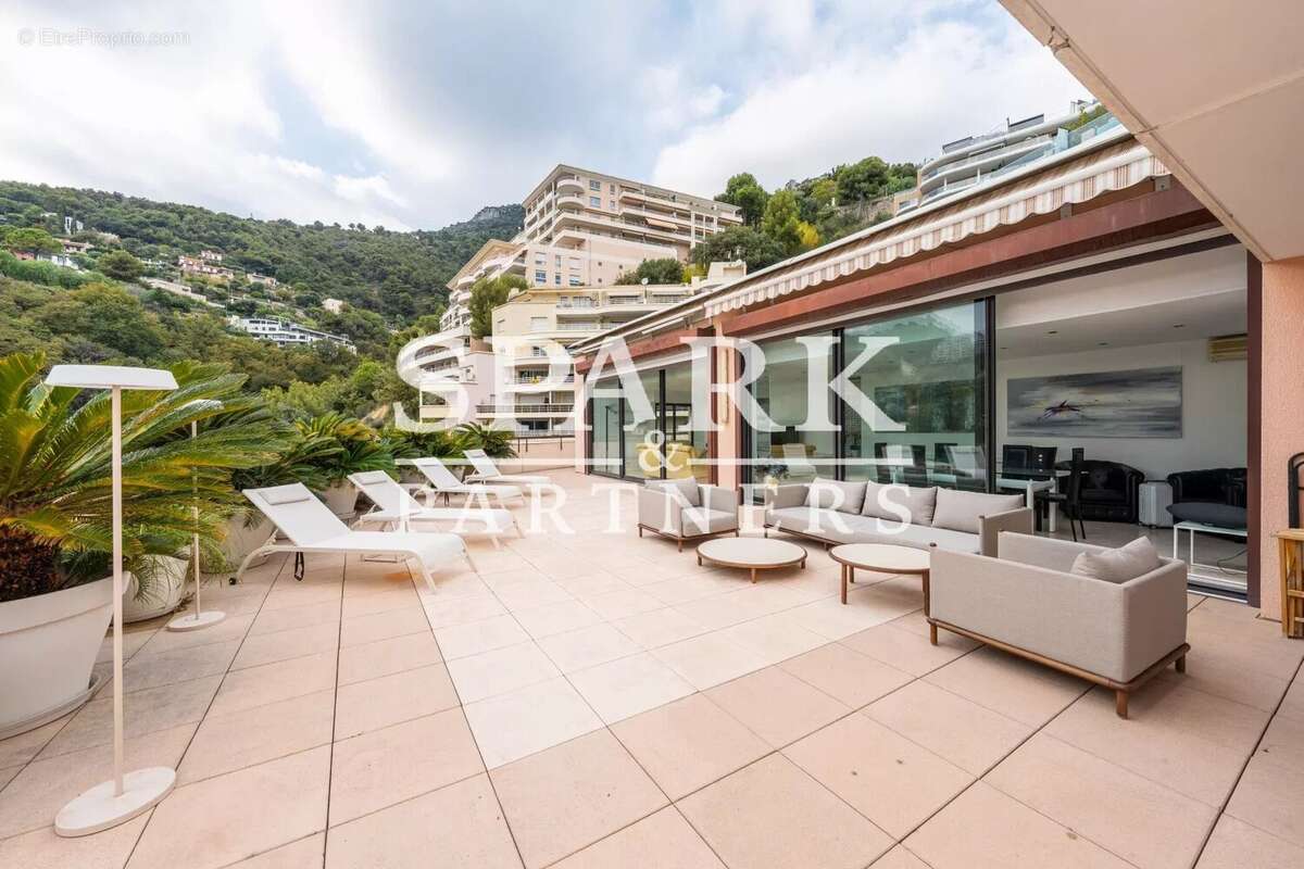 Appartement à BEAUSOLEIL