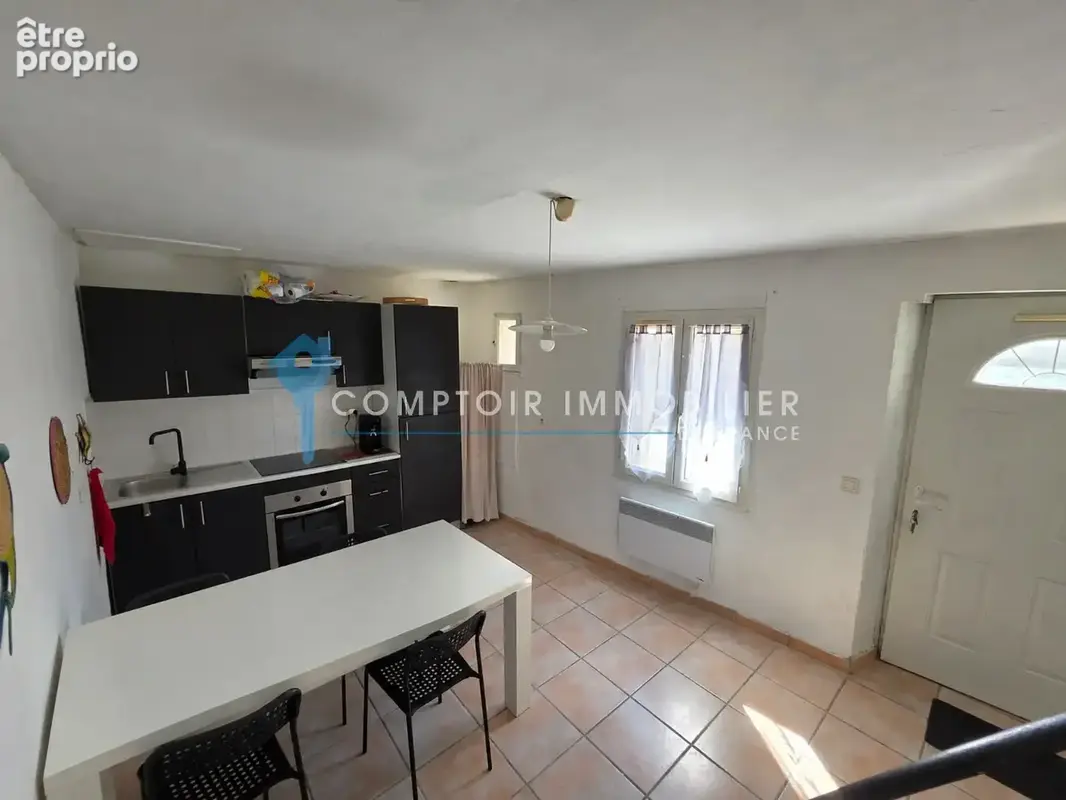Dépt Hérault (34) - A vendre à ASSAS maison de village de 44m2 en R+2 proche commodités - photo 3