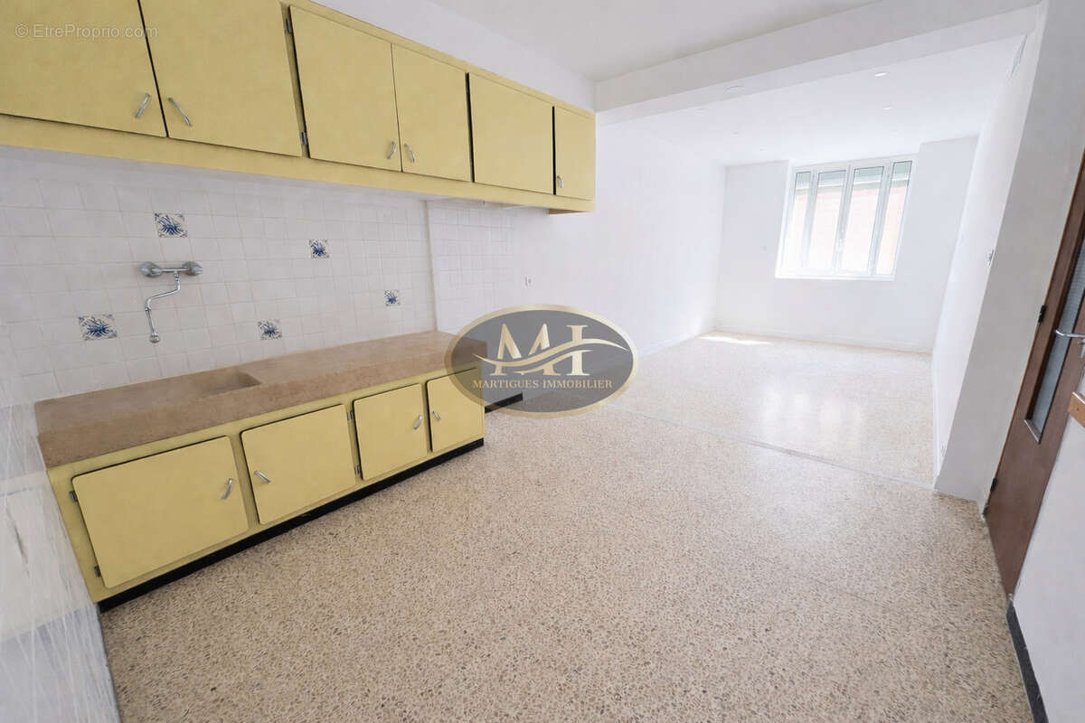 Appartement à PORT-DE-BOUC