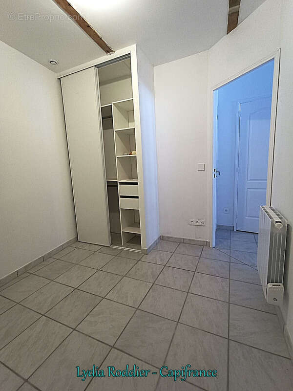 Maison 3 pièces 60 m2 rénovée dans le centre de CHATELDON (63290) - secteur calme - photo 11
