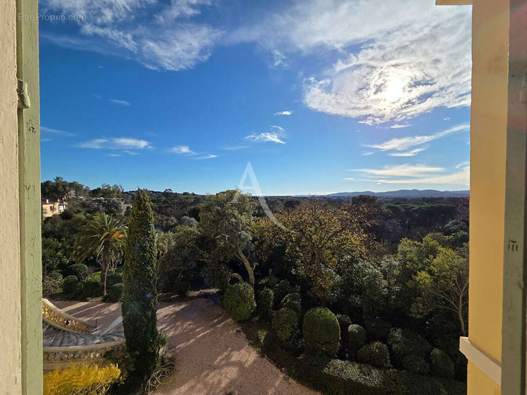 Appartement à FREJUS