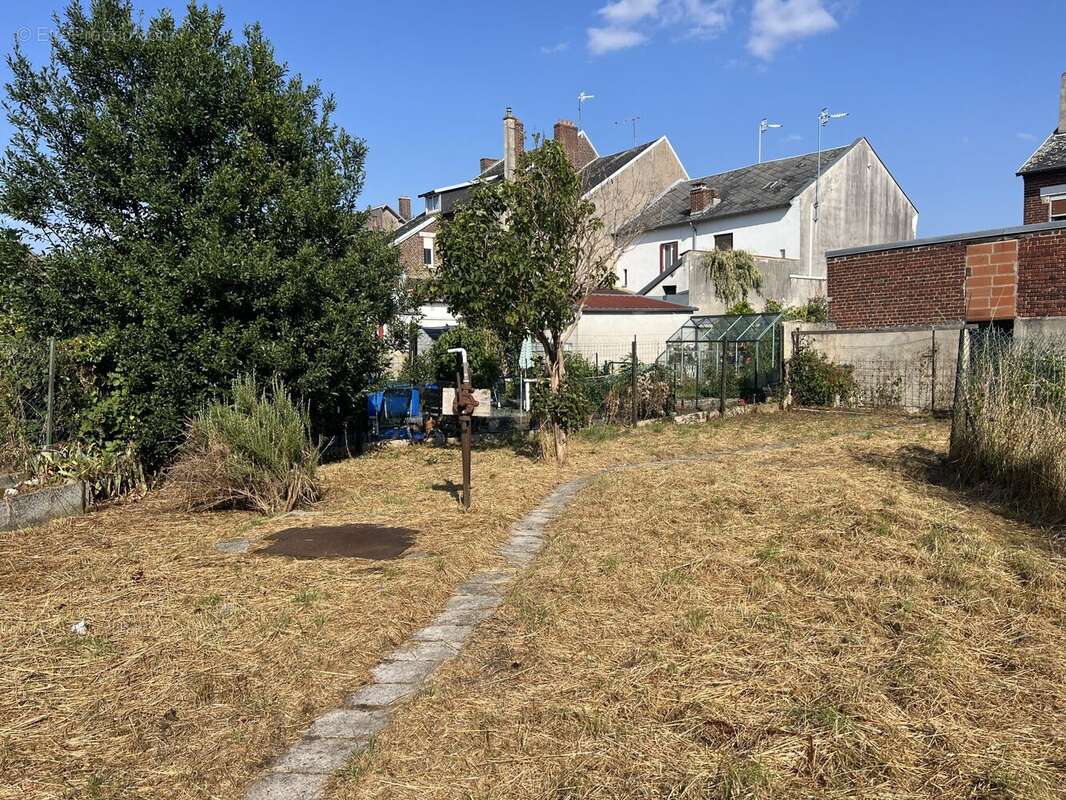 Maison 64 m² à Chauny  - photo 2