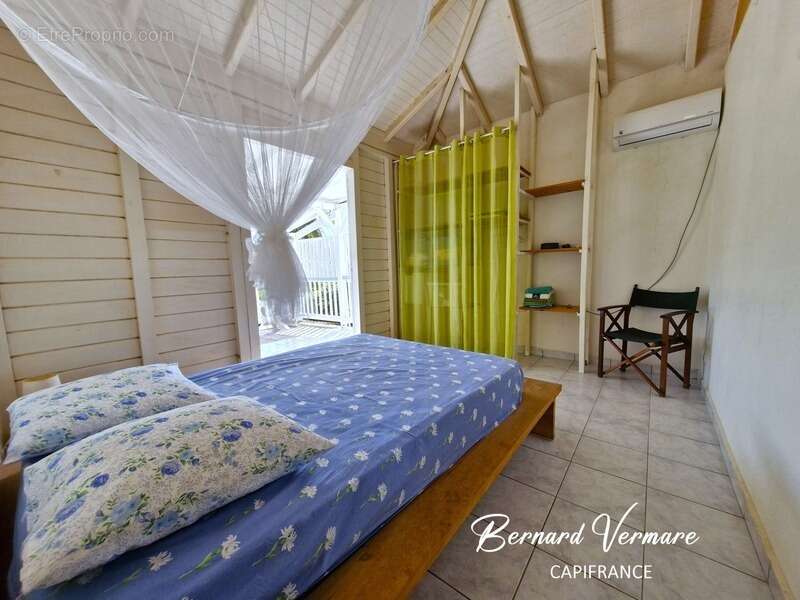 Maison et 3 bungalows - 9 pièces - Piscine - Terrain 2 000m² - photo 12