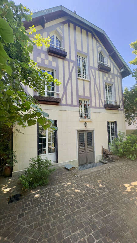 Maison à SEVRES