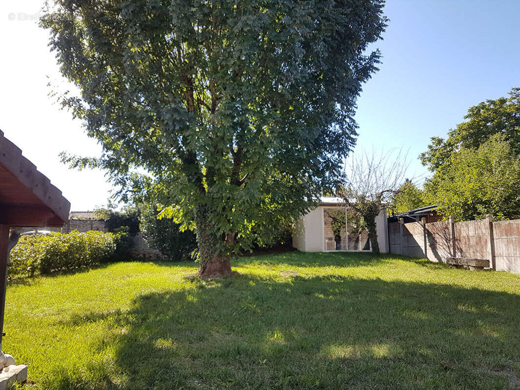 Maison à TRUCY-SUR-YONNE