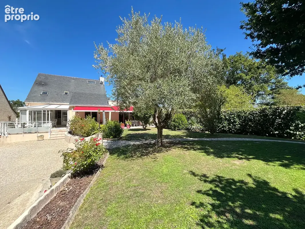 Maison - 7 pièces - Immaculée - photo 2