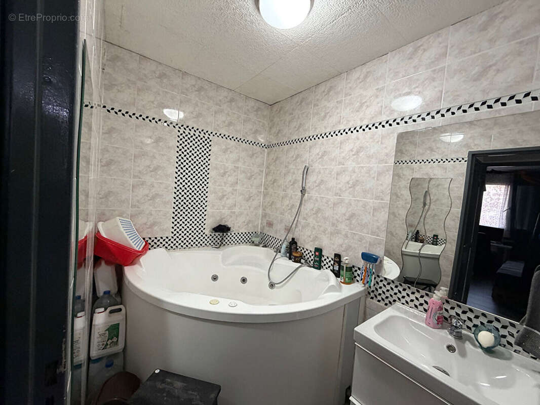 Appartement à MARSEILLE-14E