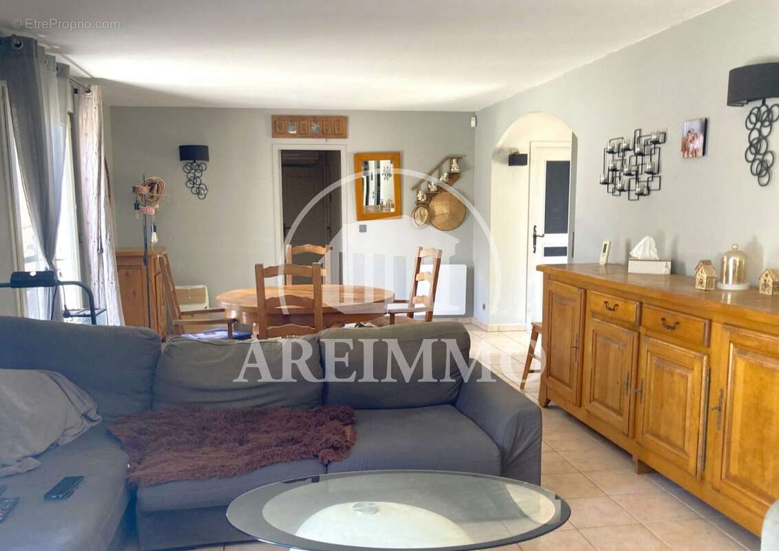 Maison 93 m² à Moules-Et-Baucels  - photo 9